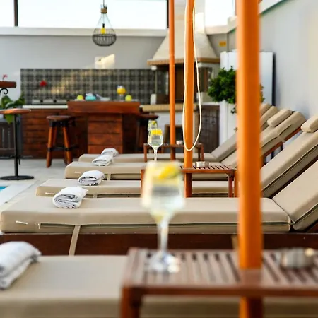 Villa Pervolia House Private Pool Near Airport