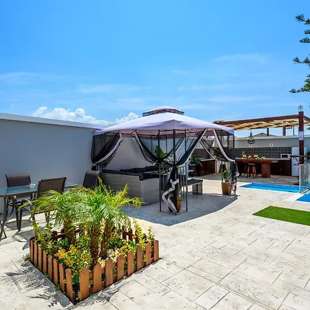 Villa Pervolia House Private Pool Near Airport