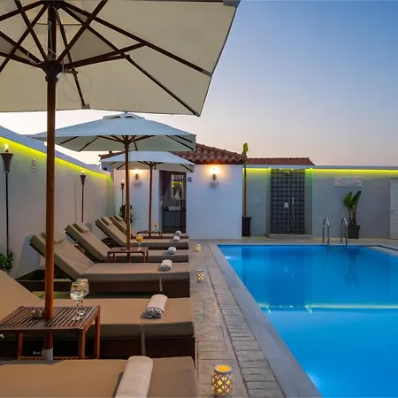 Pervolia House Private Pool Near Airport Vilă