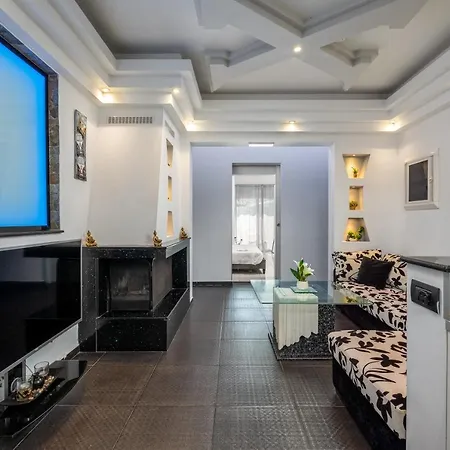 Pervolia House Private Near Airport