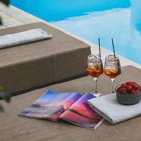 Pervolia House Private Pool Near Airport Vilă